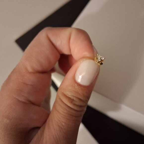 Mejuri Single Lotus Stud - Picture 1 of 1